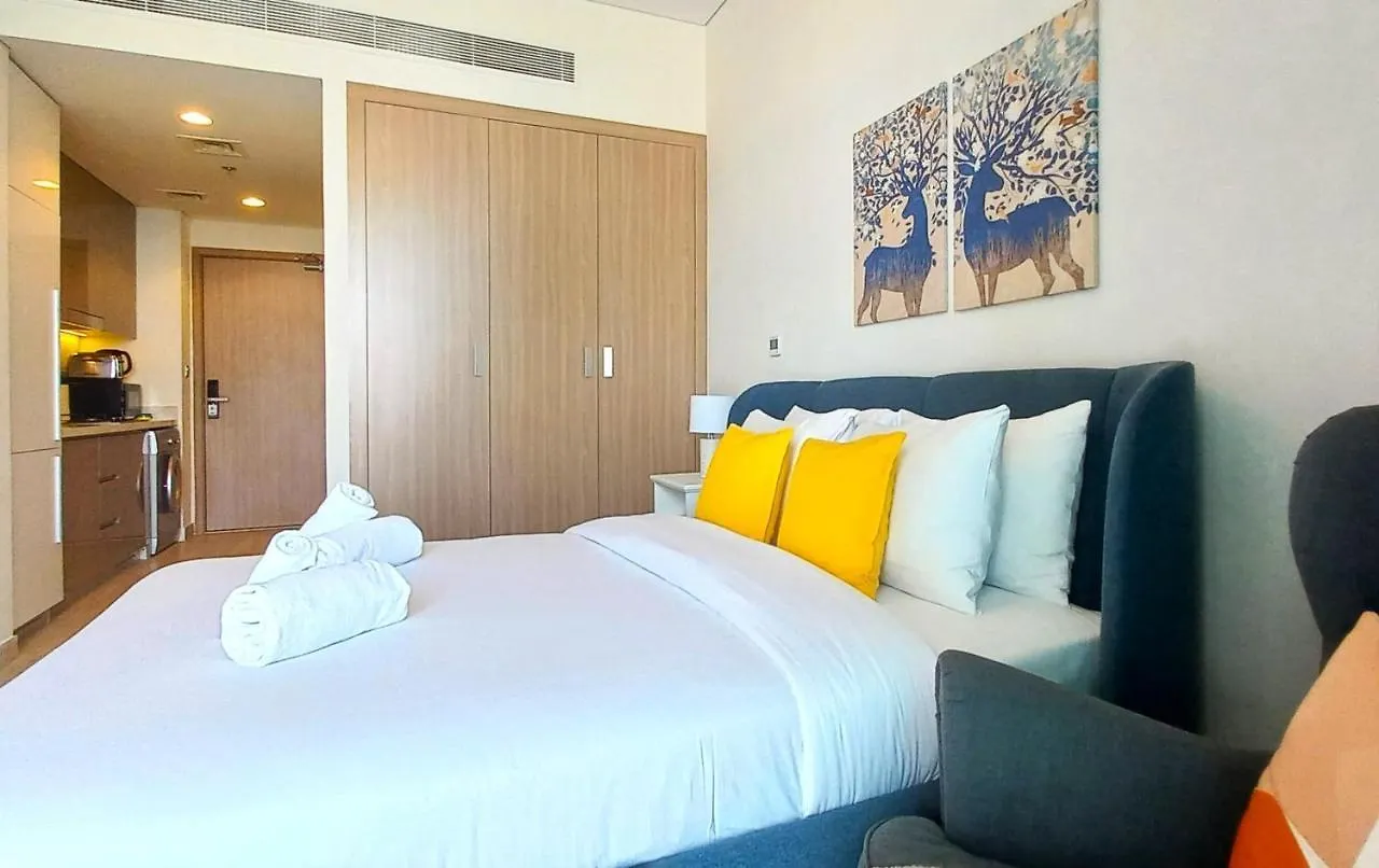 Modern Furnished Studio Farhad Azizi Residence Al Jaddaf Dubai 0*,  United Arab Emirates